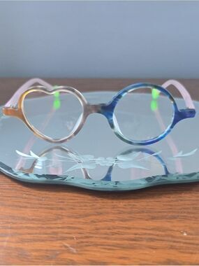 Whimsy Pop Asymmetrical Heart Round Eyeglass Frames
